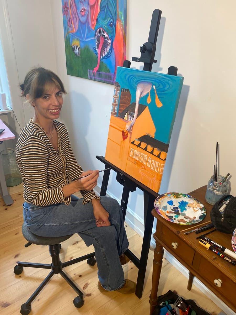 Olivia i sit atelier